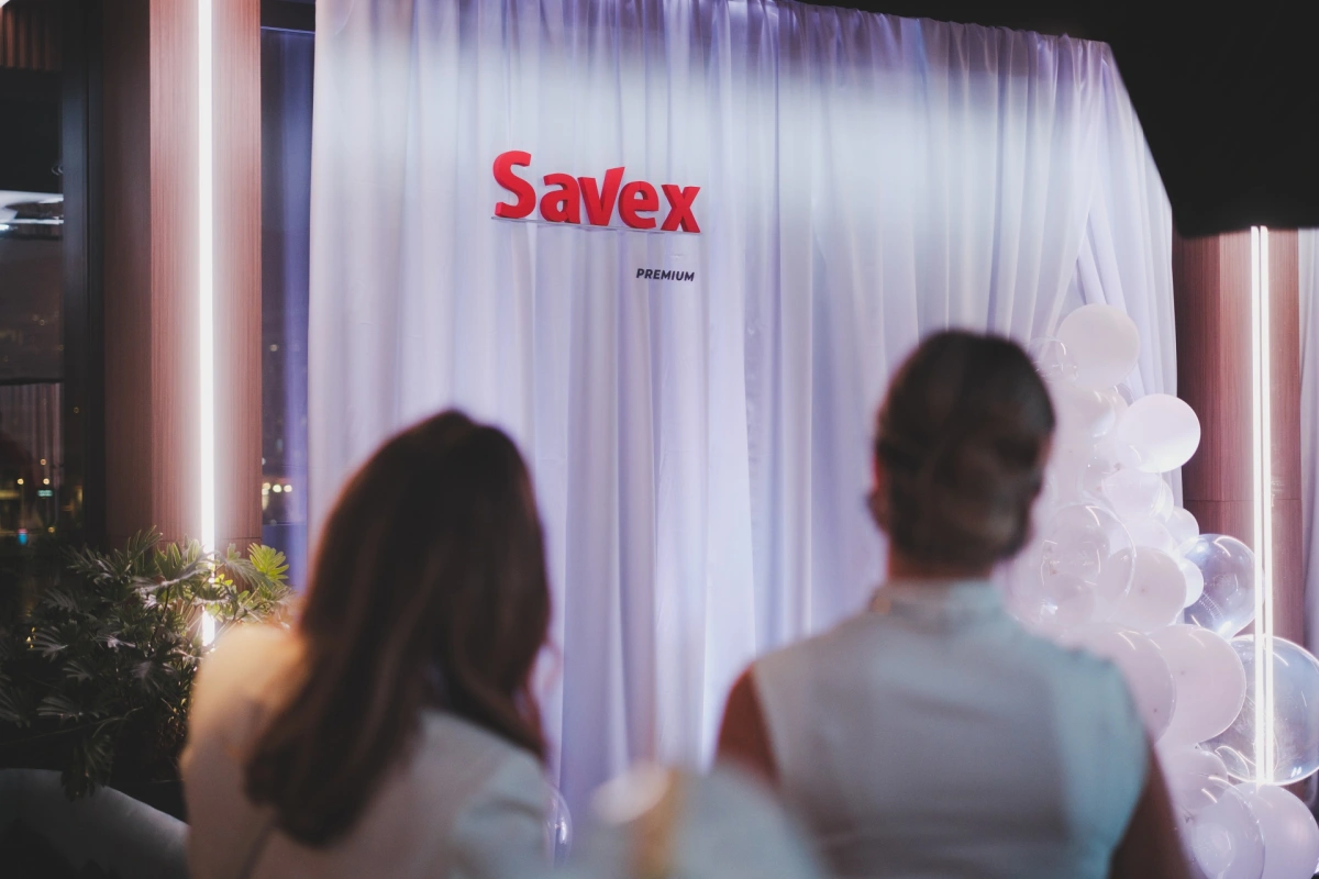 снимка към WHITE PARTY FOR SAVEX 